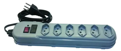 Extensão de 3 tomadas: a solução ideal para conectar diferentes equipamentos de forma simultânea